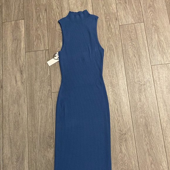 NWT Aritzia Babaton knit midi dress - Picture 2 of 6